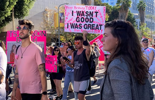 Merel Westrik duikt voor documentaire in #FreeBritney-beweging